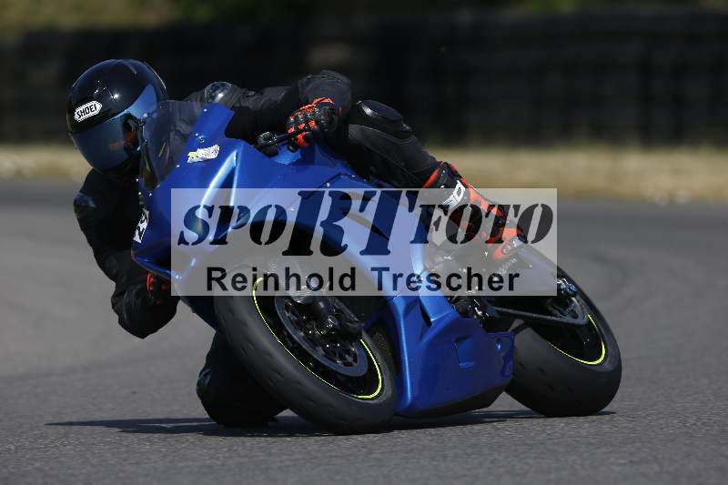 /Archiv-2023/28 05.06.2023 Moto Club Anneau du Rhin/vert-medium/29